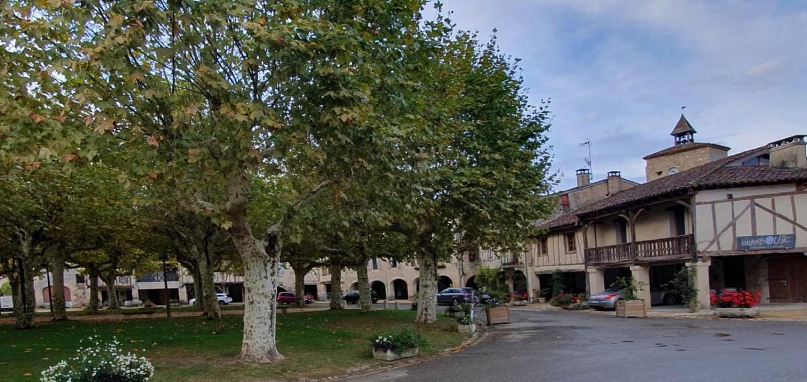La Maison Des Cornieres Fources Luaran gambar
