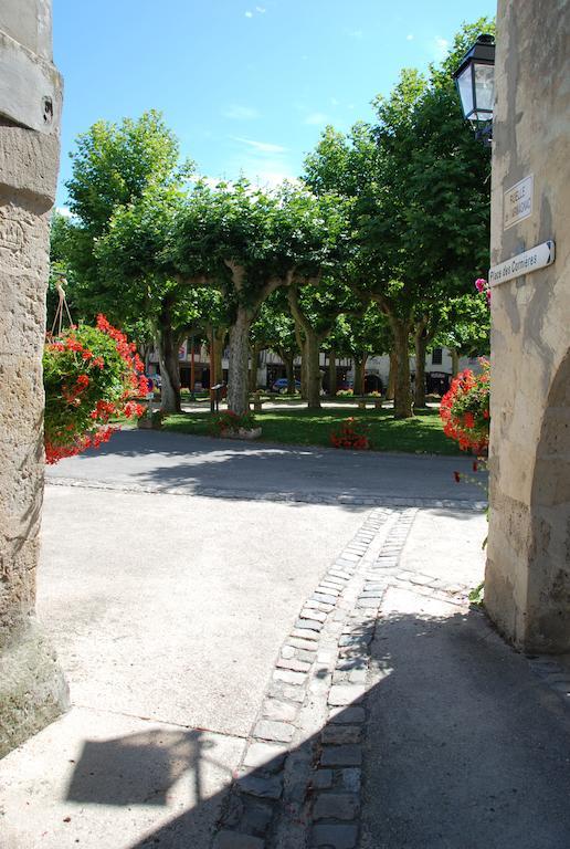 La Maison Des Cornieres Fources Luaran gambar
